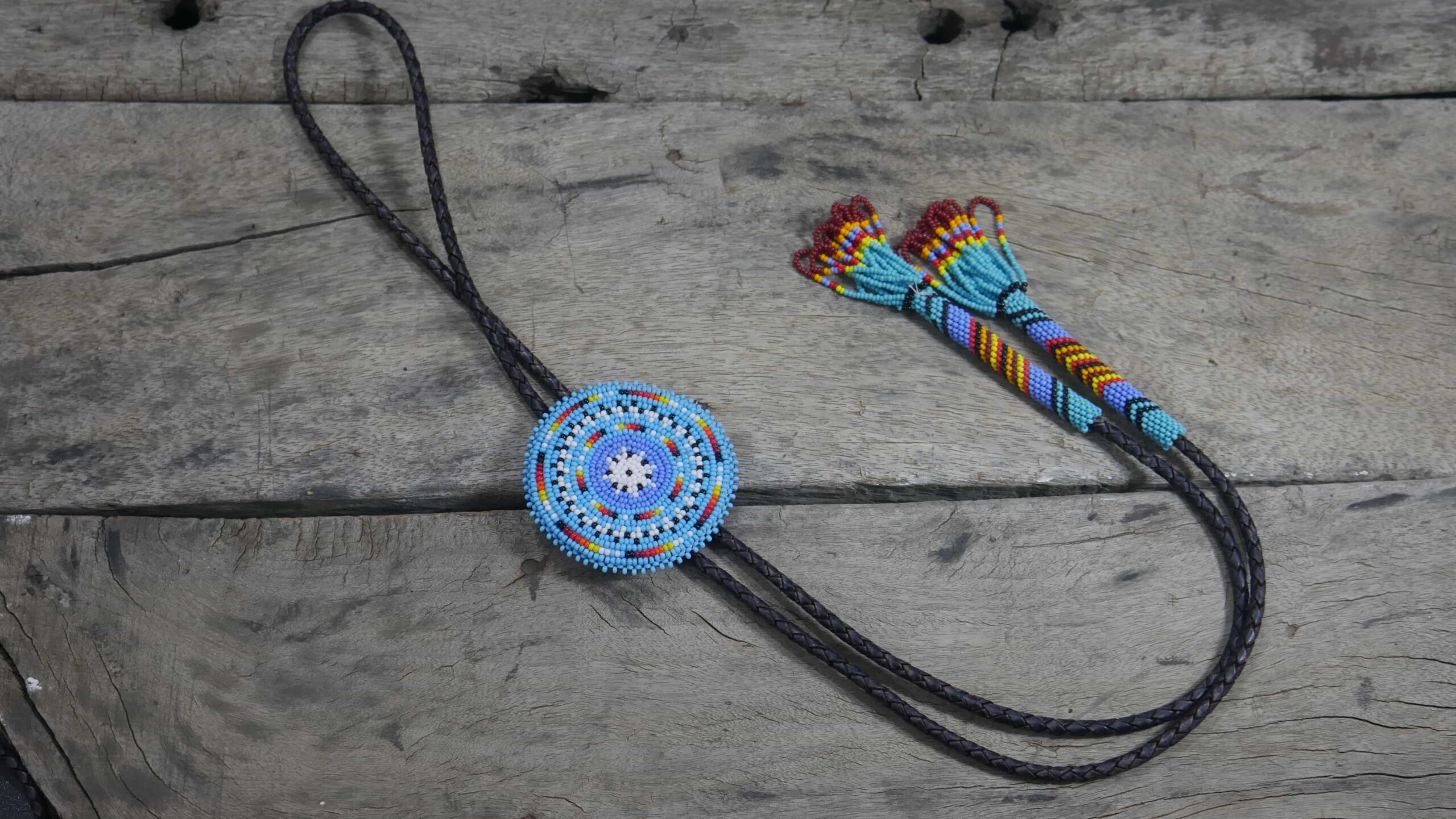  bead bolo tie red buybeaded.com