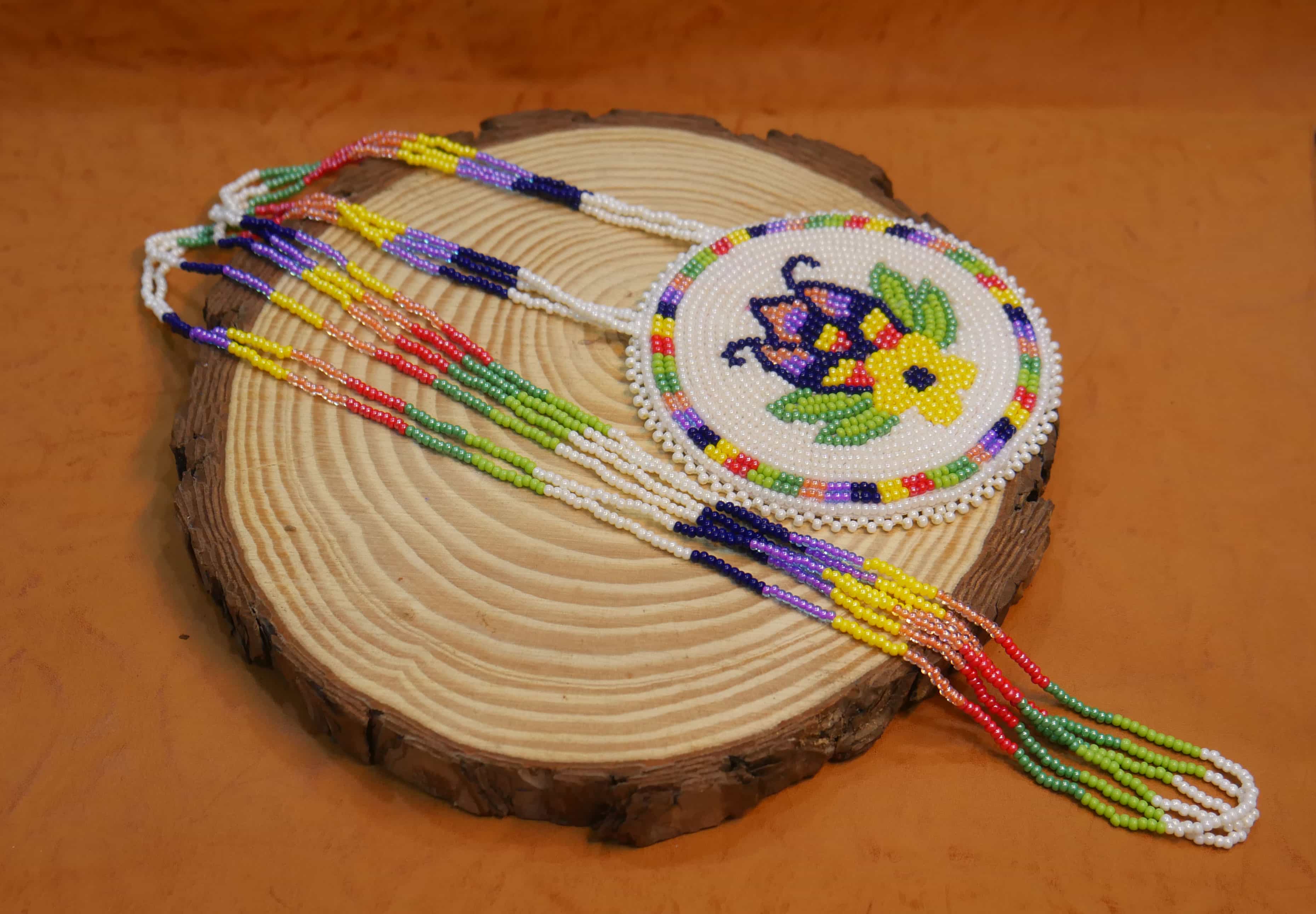 Native American Beaded Medallion Necklace ( Cream Flower )