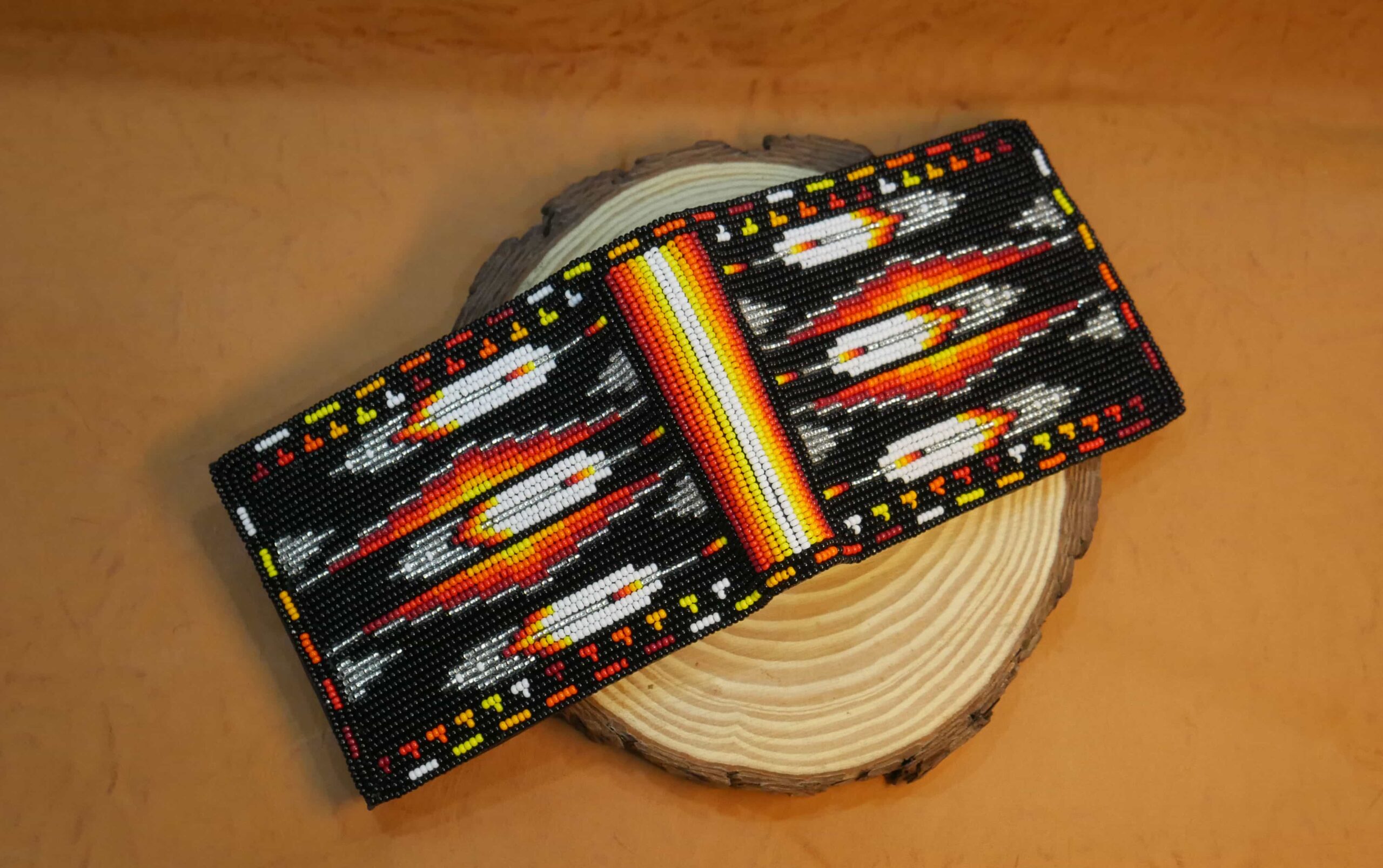 Handmade Native American Seed beads Beaded Genuine Leather Wallet (Black Feather)