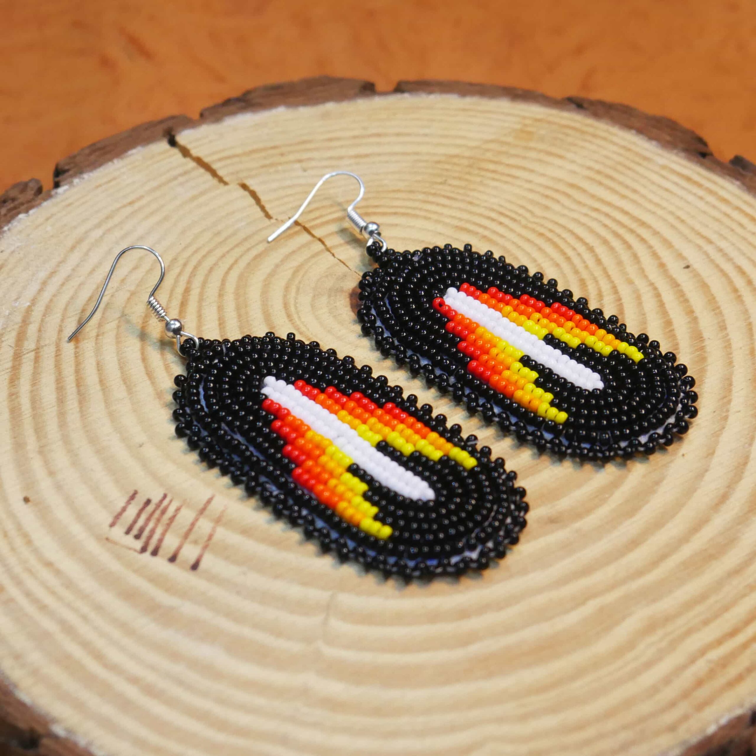 Native American Beaded Earrings Tribal beaded Earring ( Black )